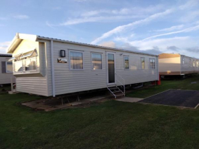 3 Bed ,Sleeps 8 Caravan California Cliffs Holiday Park